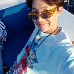 Uniqlo x Kaws x Sesame Street T shirt BRAND NEW